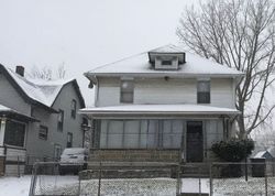 Pre-foreclosure in  KIMBALL AVE Toledo, OH 43610