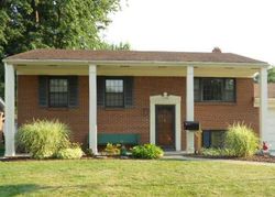 Pre-foreclosure in  PARKWAY DR N Maumee, OH 43537