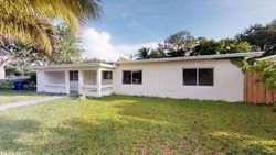  Ne 140th St, Miami FL