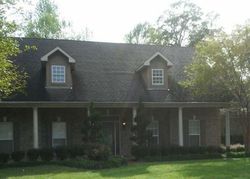 Pre-foreclosure in  WHITESTONE RD Jackson, MS 39206