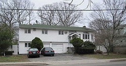 Pre-foreclosure Listing in CARLETON AVE ISLIP TERRACE, NY 11752