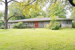 Pre-foreclosure in  E SOCIAL ROW RD Dayton, OH 45458