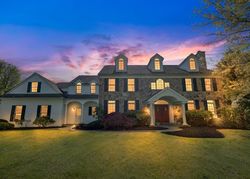 Pre-foreclosure Listing in MISTY MEADOW DR WEST CHESTER, PA 19382