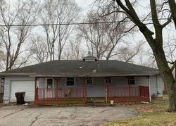 Pre-foreclosure in  E CORNELL ST Peoria, IL 61614