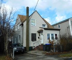 Pre-foreclosure in  RODMAN ST Providence, RI 02907