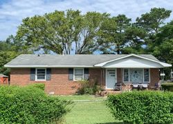 Pre-foreclosure Listing in E MAIN STREET EXT BENNETTSVILLE, SC 29512