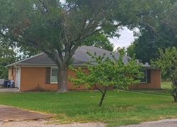 Pre-foreclosure Listing in GLENGARDEN ST KRUM, TX 76249