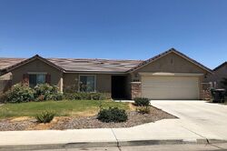 Pre-foreclosure in  N RED OAK ST Porterville, CA 93257