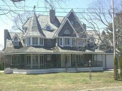 Pre-foreclosure in  OCEAN AVE Cape Elizabeth, ME 04107