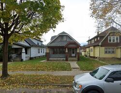 Pre-foreclosure in  W LEON TER Milwaukee, WI 53216