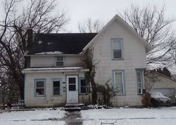 Pre-foreclosure in  FRANKLIN ST Evansville, WI 53536