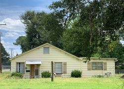 Pre-foreclosure in  N LOWE ST Stuttgart, AR 72160