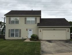 Pre-foreclosure in  CLIFTON LN Bolingbrook, IL 60440