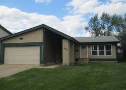  Ashwood Ln, Aurora IL