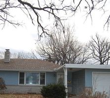 Pre-foreclosure in  SUNRISE DR NE Minneapolis, MN 55432