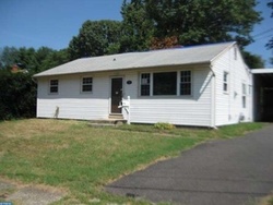 Pre-foreclosure in  BENTLEY RD Clementon, NJ 08021
