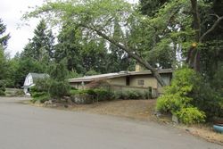 Pre-foreclosure in  102ND PL SE Bellevue, WA 98004