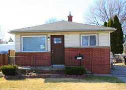 Pre-foreclosure in  ZIEGLER ST Taylor, MI 48180