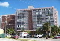 Pre-foreclosure in  S GLADES DR C Miami, FL 33162