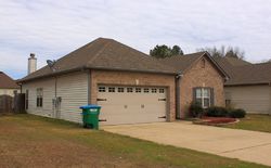 Pre-foreclosure Listing in HIDDEN FOREST CV MONTEVALLO, AL 35115