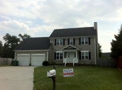 Pre-foreclosure Listing in LOCOMOTIVE CT HOPE MILLS, NC 28348
