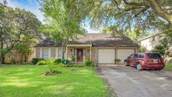 Pre-foreclosure in  LOCKE LN Houston, TX 77077