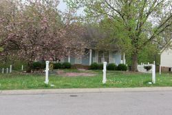  Centennial Dr, Clarksville TN