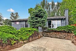 Pre-foreclosure in  S 124TH ST Seattle, WA 98178