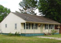 Pre-foreclosure in  STAUNTON AVE Portsmouth, VA 23704