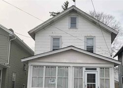 Pre-foreclosure in  GRANDVIEW TER Albany, NY 12202
