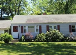  Juniper Dr, Springfield MA
