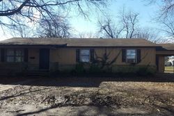 Pre-foreclosure in  NW 2ND ST England, AR 72046