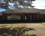 Pre-foreclosure in  EASTWOOD GLEN DR Montgomery, AL 36117