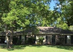 Pre-foreclosure in  KINGSBURY DR Montgomery, AL 36106