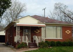 Pre-foreclosure in  FAUST AVE Detroit, MI 48219
