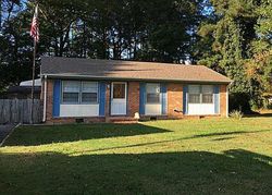Pre-foreclosure in  AUSTIN DR Suffolk, VA 23434