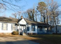 Pre-foreclosure Listing in PARISH LN PORTSMOUTH, VA 23703