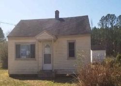 Pre-foreclosure Listing in MOUNT HOREB RD FRANKLIN, VA 23851