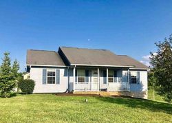 Pre-foreclosure in  HUMMINGBIRD LN Whitesburg, TN 37891