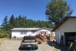 Pre-foreclosure Listing in 120TH ST E TACOMA, WA 98445