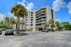 Pre-foreclosure in  LA COSTA DR  Boca Raton, FL 33433