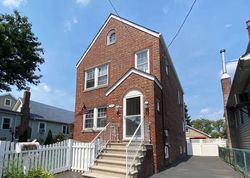 Pre-foreclosure in  VINCENT AVE Bronx, NY 10465