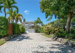 Pre-foreclosure in  BAYVIEW DR Fort Lauderdale, FL 33305