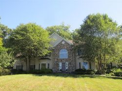  Noa Ct, Hackettstown NJ