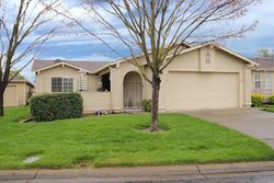 Pre-foreclosure in  SUNLEAF LN Sacramento, CA 95828