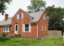 Pre-foreclosure in  STILMORE RD Cleveland, OH 44121