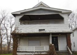 Pre-foreclosure Listing in E 135TH ST CLEVELAND, OH 44120