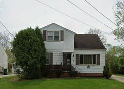 Pre-foreclosure in  APPLEGATE RD Maple Heights, OH 44137