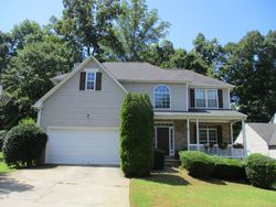 Pre-foreclosure in  SHADOW LAKE VW Lithonia, GA 30058