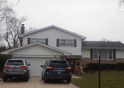 Pre-foreclosure Listing in 69TH ST DARIEN, IL 60561